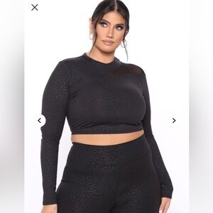 Black Leopard Print Long Sleeve Crop Top